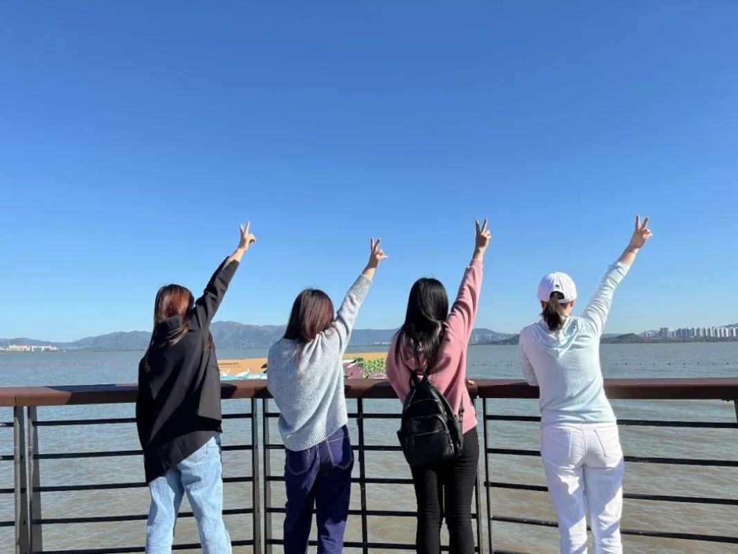 嘉達集團女神節(jié)深圳灣徒步之旅